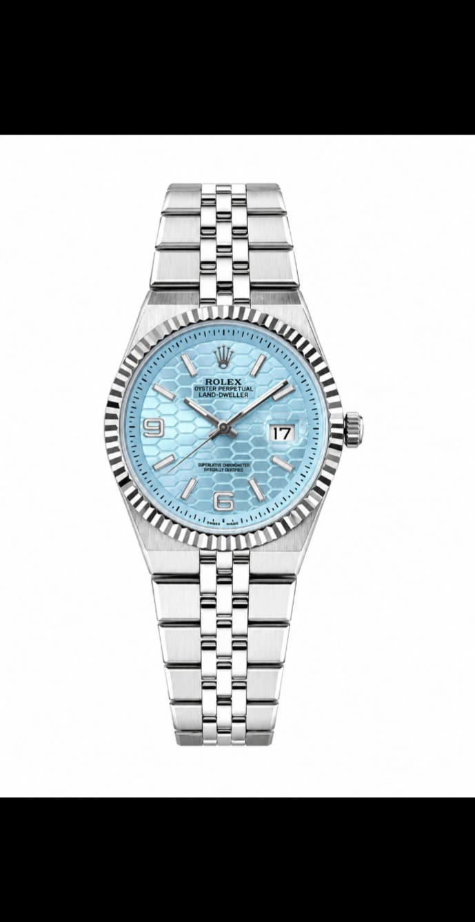 Luxury Gold & Silver Stainless Steel Men's Quartz Watch with Date Display |